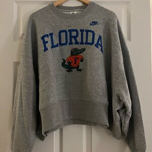 New w/Tags! Nike Women’s Oversized Cropped Crewneck Sweatshirt